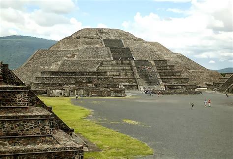  La Révolte de Teotihuacan: Cité Mystérieuse et Transformation Socio-Culturelle en Mésoamérique